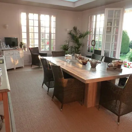 La Thuilerie - Maison D'hotes Bed & Breakfast 3*