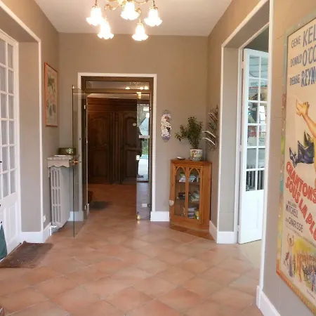 La Thuilerie - Maison D'hotes Bed & Breakfast 3*