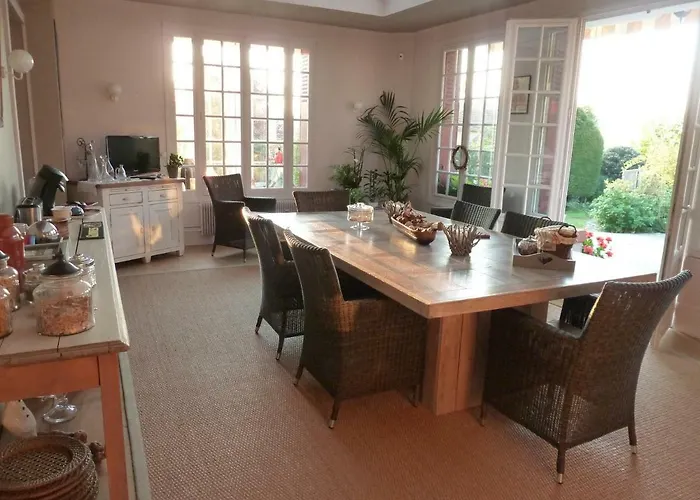 La Thuilerie - Maison D'hotes Bed & Breakfast 3*