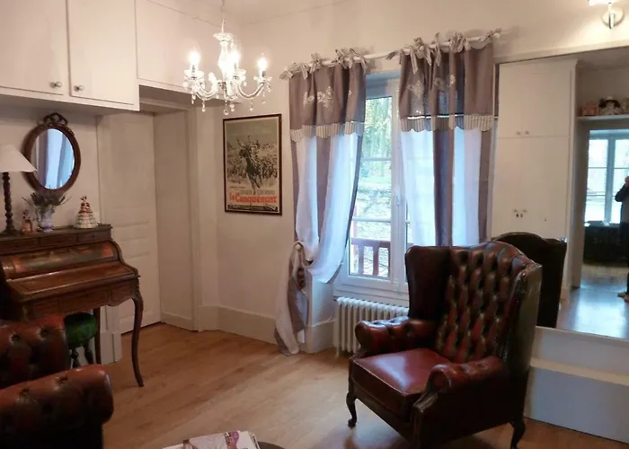 La Thuilerie - Maison D'hotes Bed & Breakfast